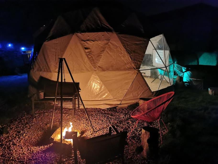 Ferienwohnung Lincoln Star Dome, Hot Tub, Bbq Langworth Exterior foto